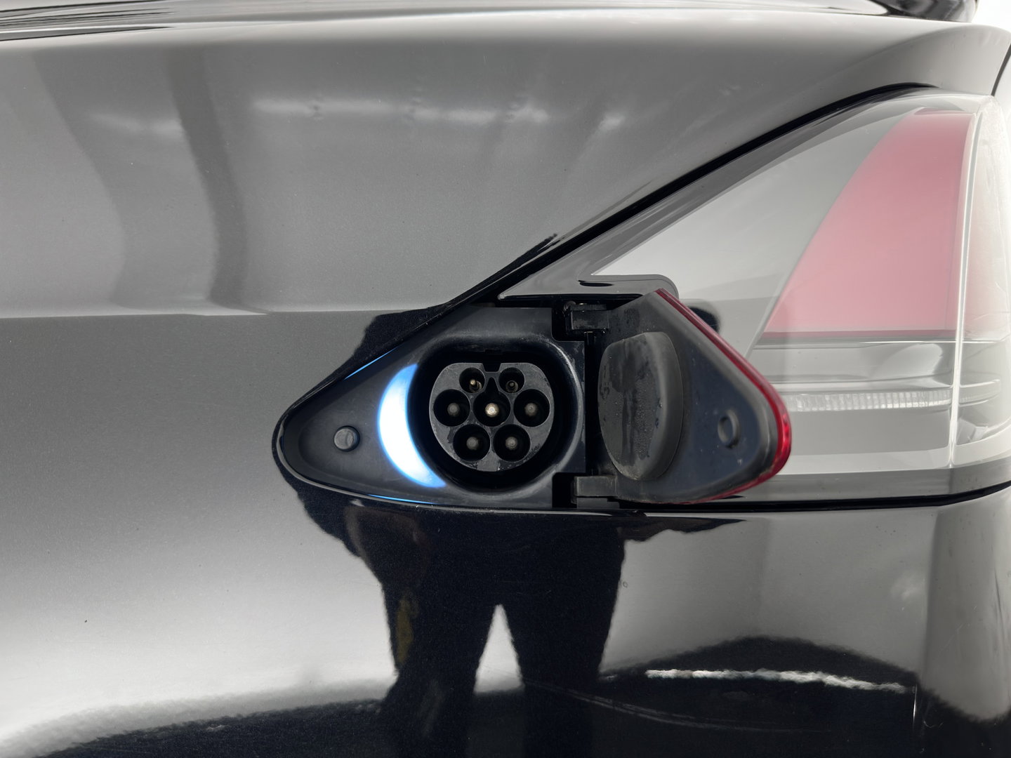 Tesla Model X 100D 7PERS. (INCL. BTW) *AUT | PANO | LEATHER | NAVI-FULLMAP | FULL-LED | AIRSUSPENSION | DIGI-COCKPIT | FASTLOADER | KEYLESS | DAB+ | HEATED-SPORTSEATS | PRIVACY-GLASS | AUTOPILOT |  20"ALU*