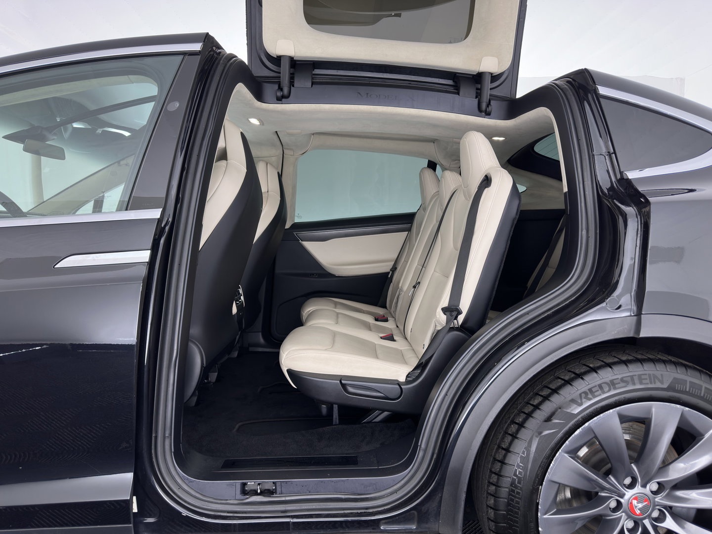 Tesla Model X 100D 7PERS. (INCL. BTW) *AUT | PANO | LEATHER | NAVI-FULLMAP | FULL-LED | AIRSUSPENSION | DIGI-COCKPIT | FASTLOADER | KEYLESS | DAB+ | HEATED-SPORTSEATS | PRIVACY-GLASS | AUTOPILOT |  20"ALU*