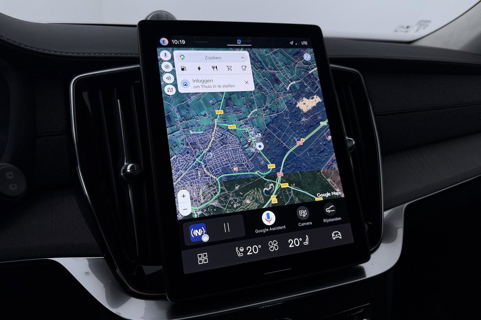 Volvo XC90 T8 Ultra Bright | Luchtvering | Bowers&Wilkins | 22 Inch | Panoramadak | Trekhaak | 360° Camera | Head-Up
