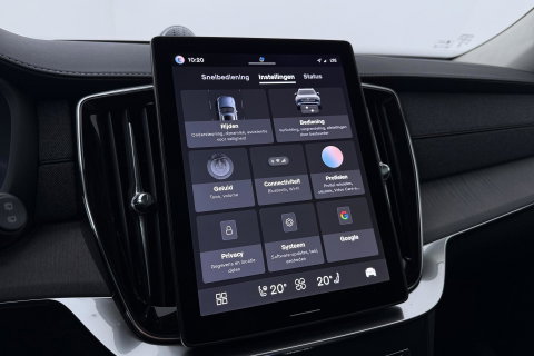Volvo XC90 T8 Ultra Bright | Luchtvering | Bowers&Wilkins | 22 Inch | Panoramadak | Trekhaak | 360° Camera | Head-Up
