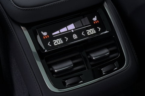 Volvo XC90 T8 Ultra Bright | Luchtvering | Bowers&Wilkins | 22 Inch | Panoramadak | Trekhaak | 360° Camera | Head-Up