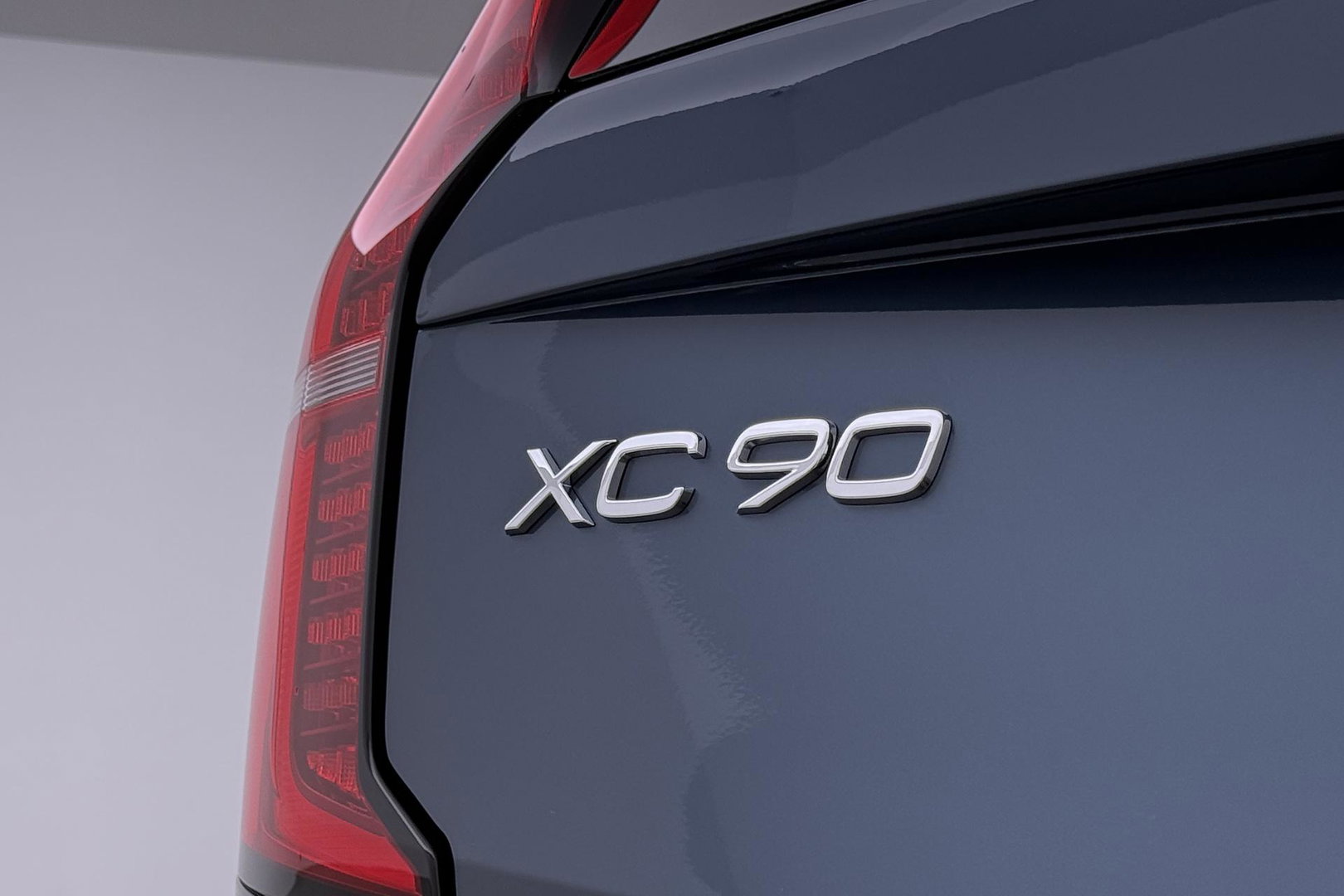 Volvo XC90 T8 Ultra Bright | Luchtvering | Bowers&Wilkins | 22 Inch | Panoramadak | Trekhaak | 360° Camera | Head-Up