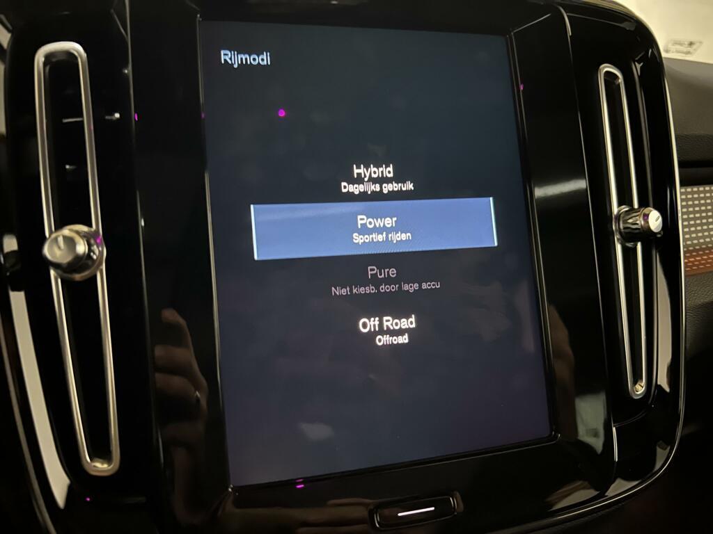 Volvo XC40 1.5 T5 Recharge R-Design Pano H/K Camera Cruise