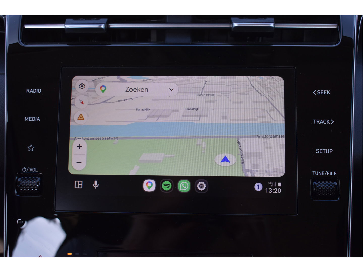 Hyundai Tucson 1.6 T-GDI HEV i-Motion 230 pk | NL-Auto | 1ste eigenaar | Afn.trekhaak | Carplay/Android | Camera | LM-Velgen Allseasons | NAP