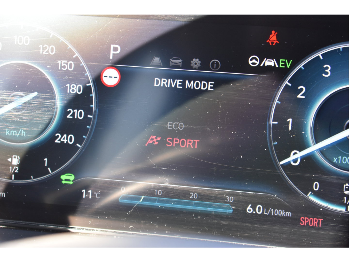 Hyundai Tucson 1.6 T-GDI HEV i-Motion 230 pk | NL-Auto | 1ste eigenaar | Afn.trekhaak | Carplay/Android | Camera | LM-Velgen Allseasons | NAP