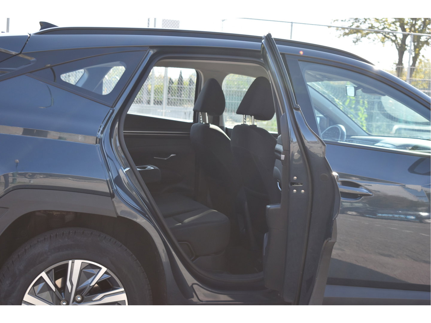 Hyundai Tucson 1.6 T-GDI HEV i-Motion 230 pk | NL-Auto | 1ste eigenaar | Afn.trekhaak | Carplay/Android | Camera | LM-Velgen Allseasons | NAP