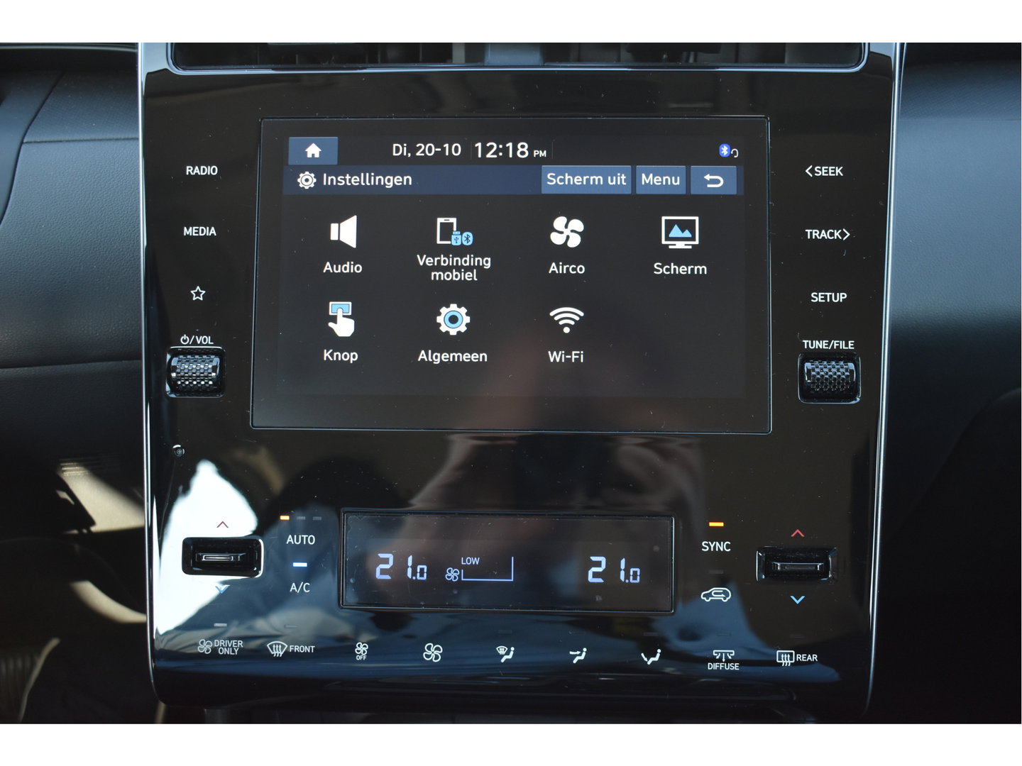 Hyundai Tucson 1.6 T-GDI HEV i-Motion 230 pk | NL-Auto | 1ste eigenaar | Afn.trekhaak | Carplay/Android | Camera | LM-Velgen Allseasons | NAP