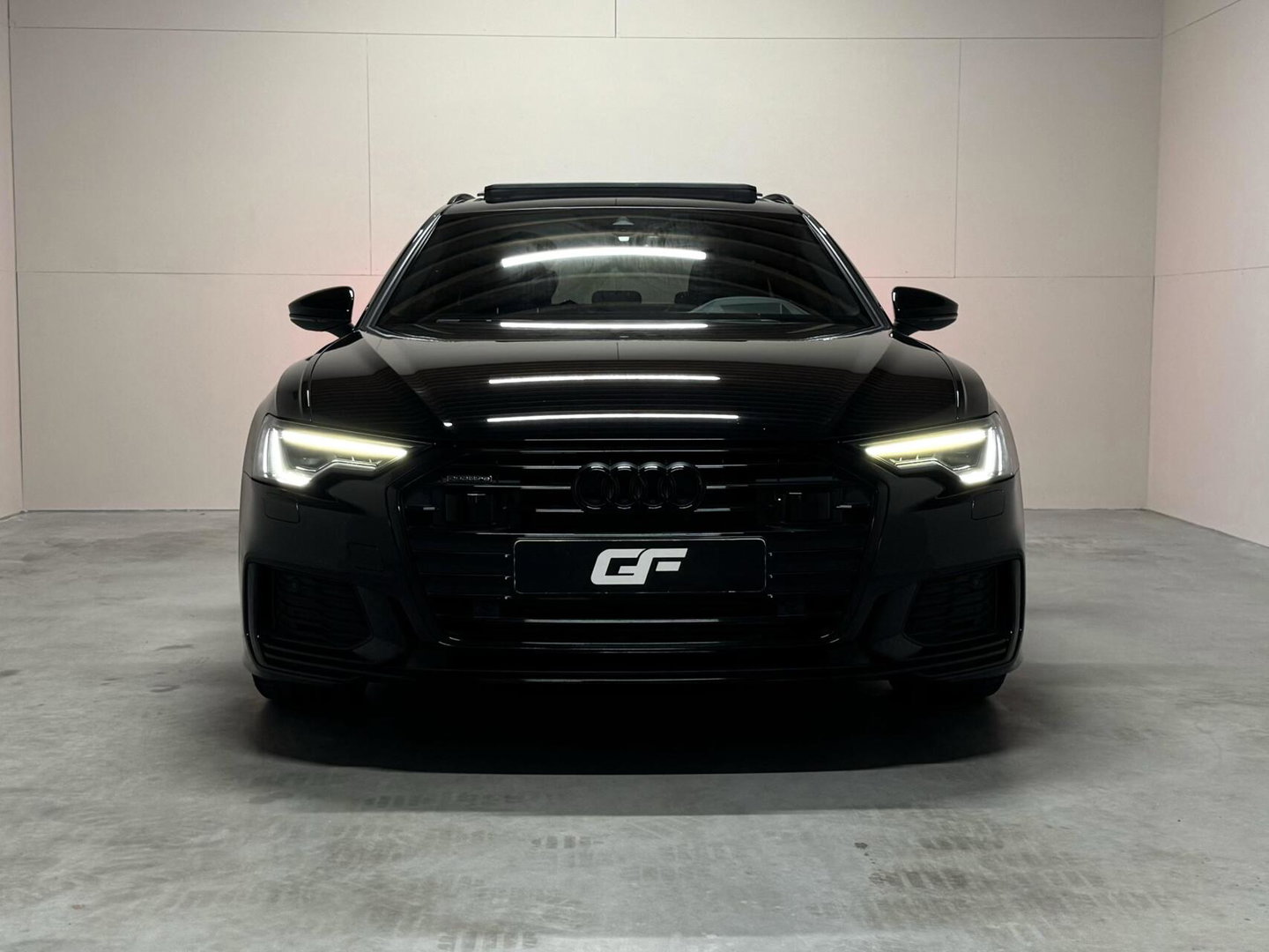 Audi A6 Avant 55 TFSI e Quattro Competition S-Line Black Edition