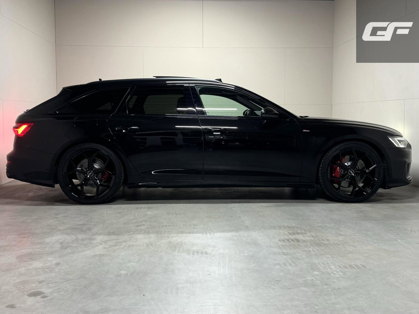 Audi A6 Avant 55 TFSI e Quattro Competition S-Line Black Edition