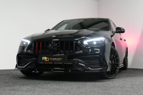 Mercedes-Benz C-Klasse 300 e AMG Line / C63S AMG Diffuser / Brabus Grille / Maxton Design Bodykit V.2 / Elektr. verstelbare voorstoelen + memory / Digital Light (Laser) / Rondomzichtcamera / Apple Carplay - Android Auto / Ambienteverlichting / 20'' LMV / Stoelverwarming / Dodeh