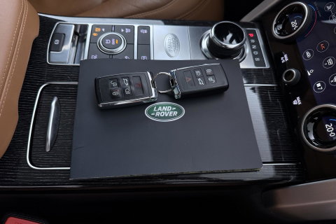 Land Rover Range Rover 2.0 P400e Autobiography | Luchtvering | Panoramadak | 360° Camera | Massage+Ventilatie | Head-Up | Trekhaak