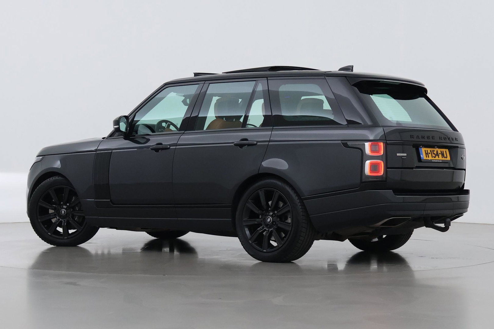Land Rover Range Rover 2.0 P400e Autobiography | Luchtvering | Panoramadak | 360° Camera | Massage+Ventilatie | Head-Up | Trekhaak
