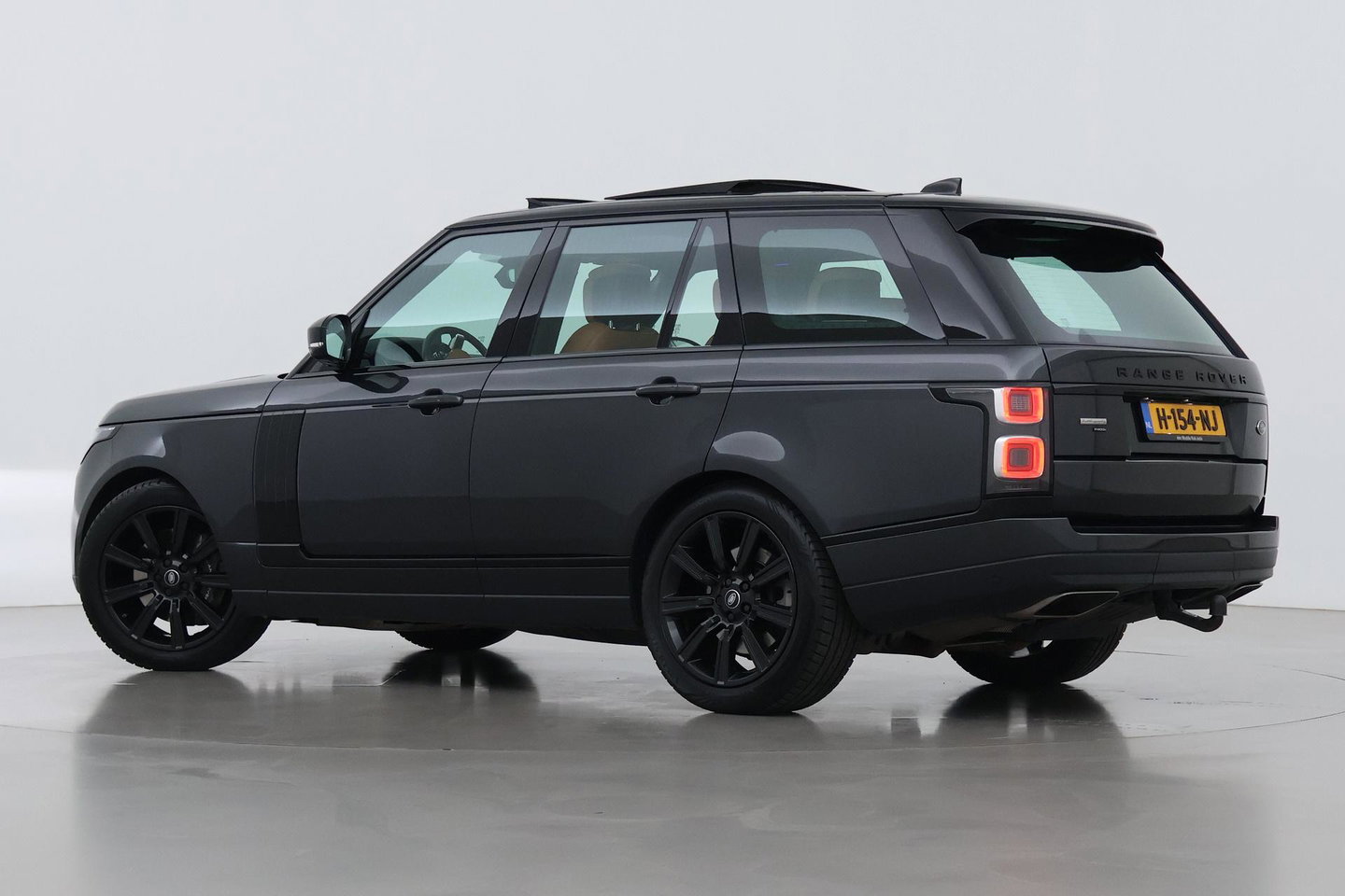 Land Rover Range Rover 2.0 P400e Autobiography | Luchtvering | Panoramadak | 360° Camera | Massage+Ventilatie | Head-Up | Trekhaak