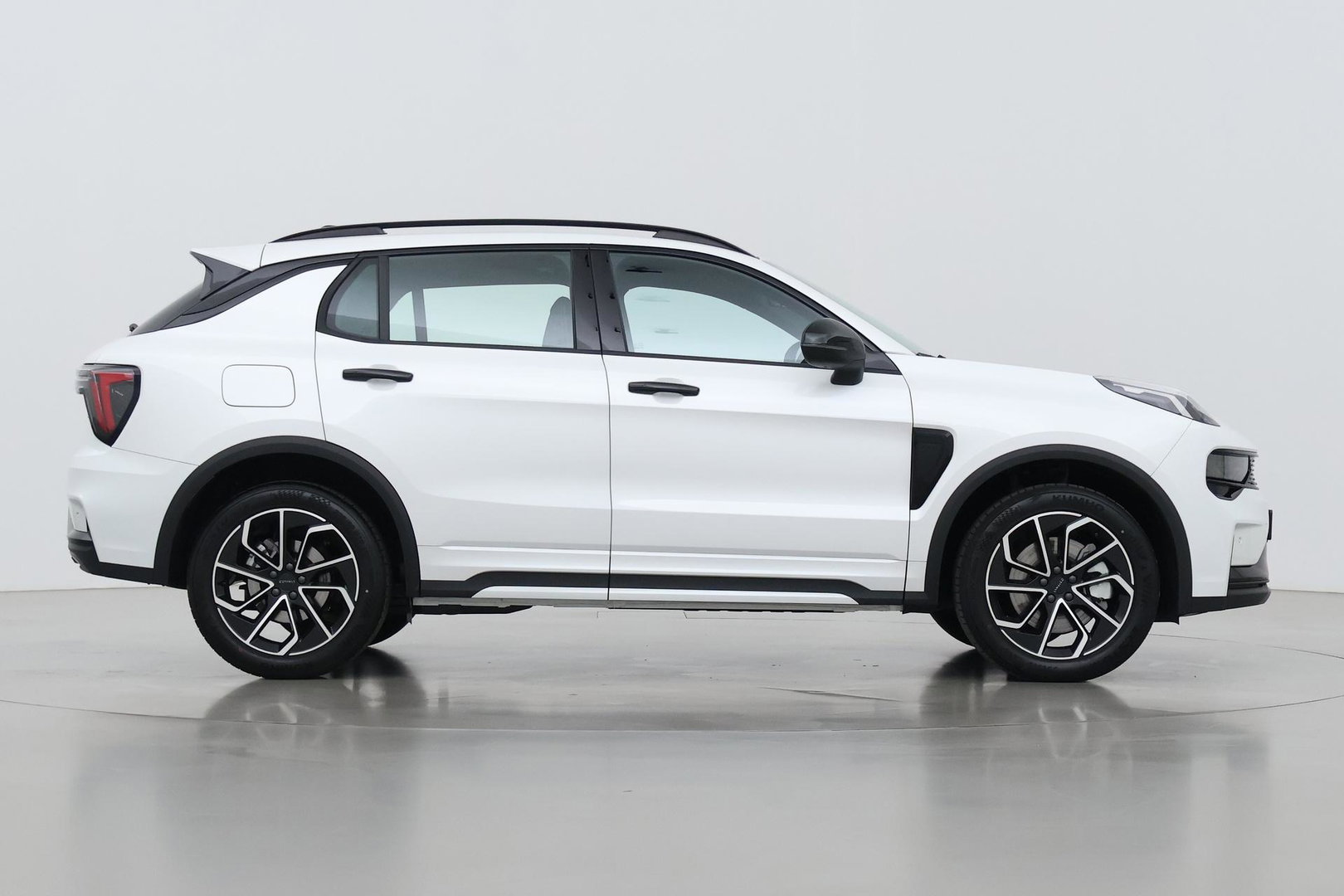 Lynk & Co 01 Lynk&co 1.5 Core | ACC | Camera | Carplay | 19 inch | LED | Draadloos opladen