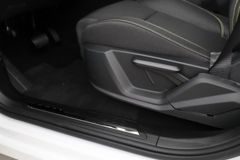 Lynk & Co 01 Lynk&co 1.5 Core | ACC | Camera | Carplay | 19 inch | LED | Draadloos opladen