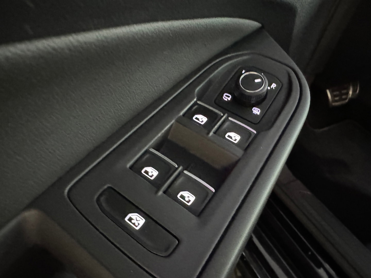 Volkswagen Golf 2.0 TSI R 4Motion Pano|Harman Kardon|Memory|Volleder