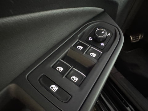 Volkswagen Golf 2.0 TSI R 4Motion Pano|Harman Kardon|Memory|Volleder