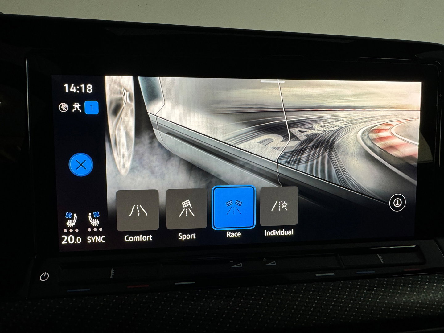 Volkswagen Golf 2.0 TSI R 4Motion Pano|Harman Kardon|Memory|Volleder