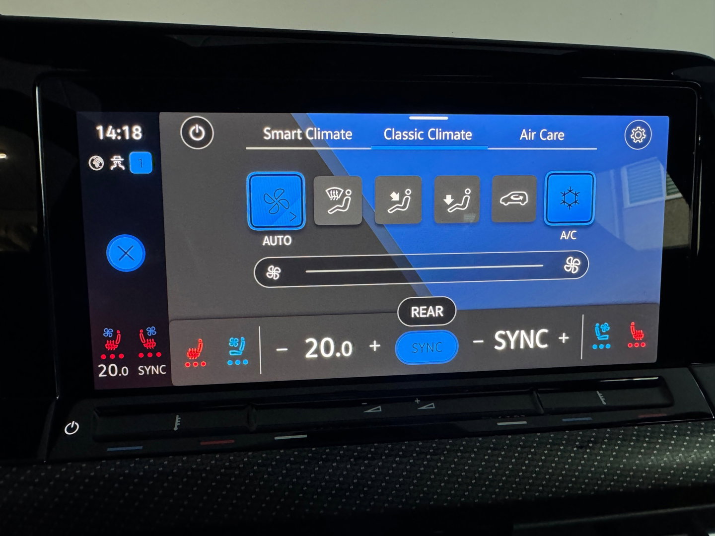 Volkswagen Golf 2.0 TSI R 4Motion Pano|Harman Kardon|Memory|Volleder