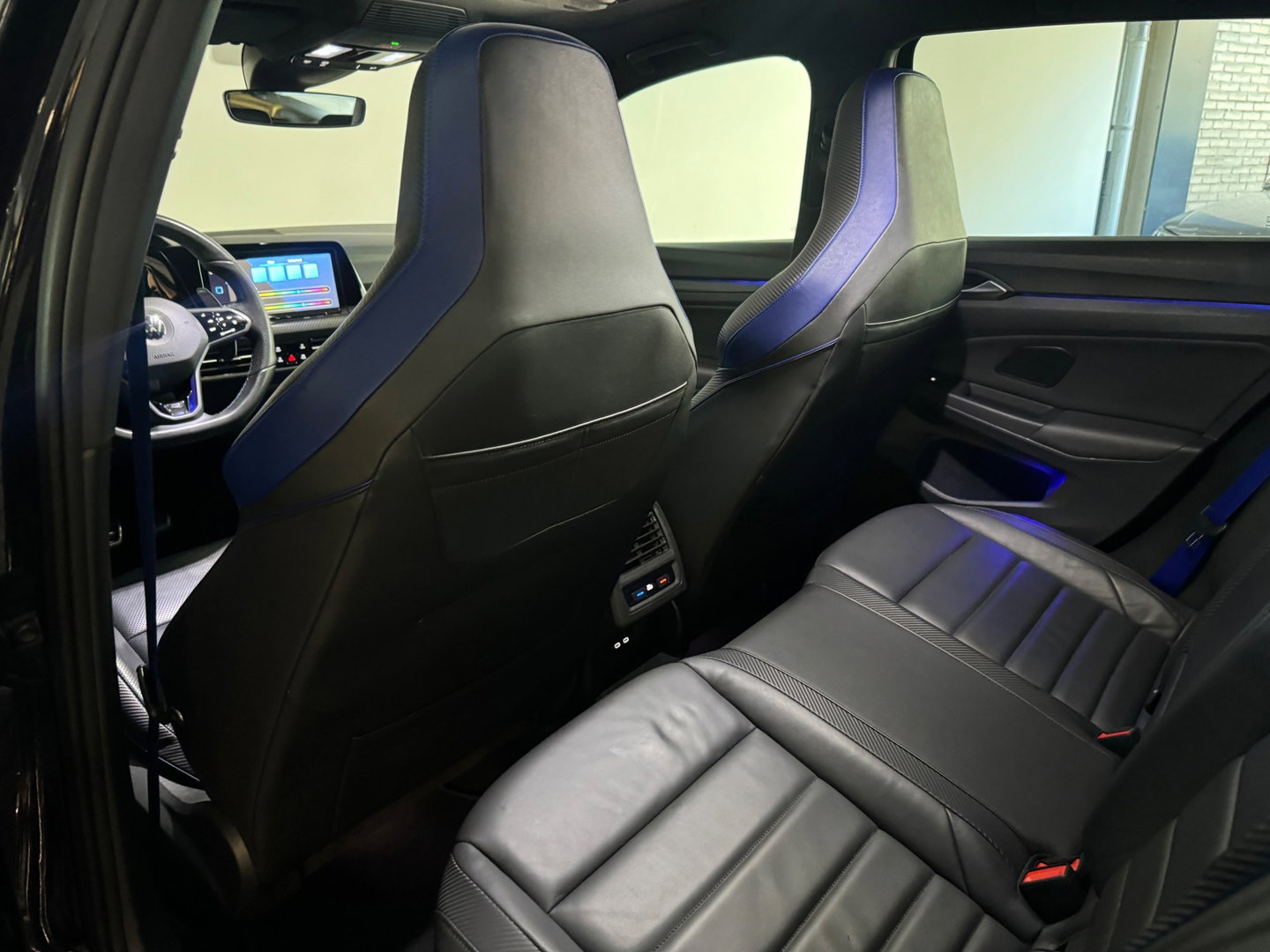 Volkswagen Golf 2.0 TSI R 4Motion Pano|Harman Kardon|Memory|Volleder