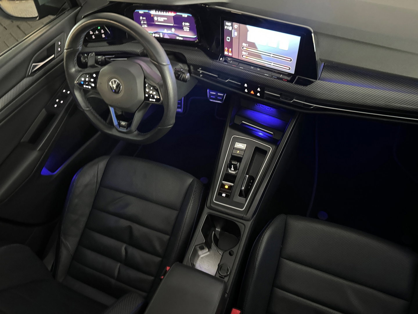 Volkswagen Golf 2.0 TSI R 4Motion Pano|Harman Kardon|Memory|Volleder