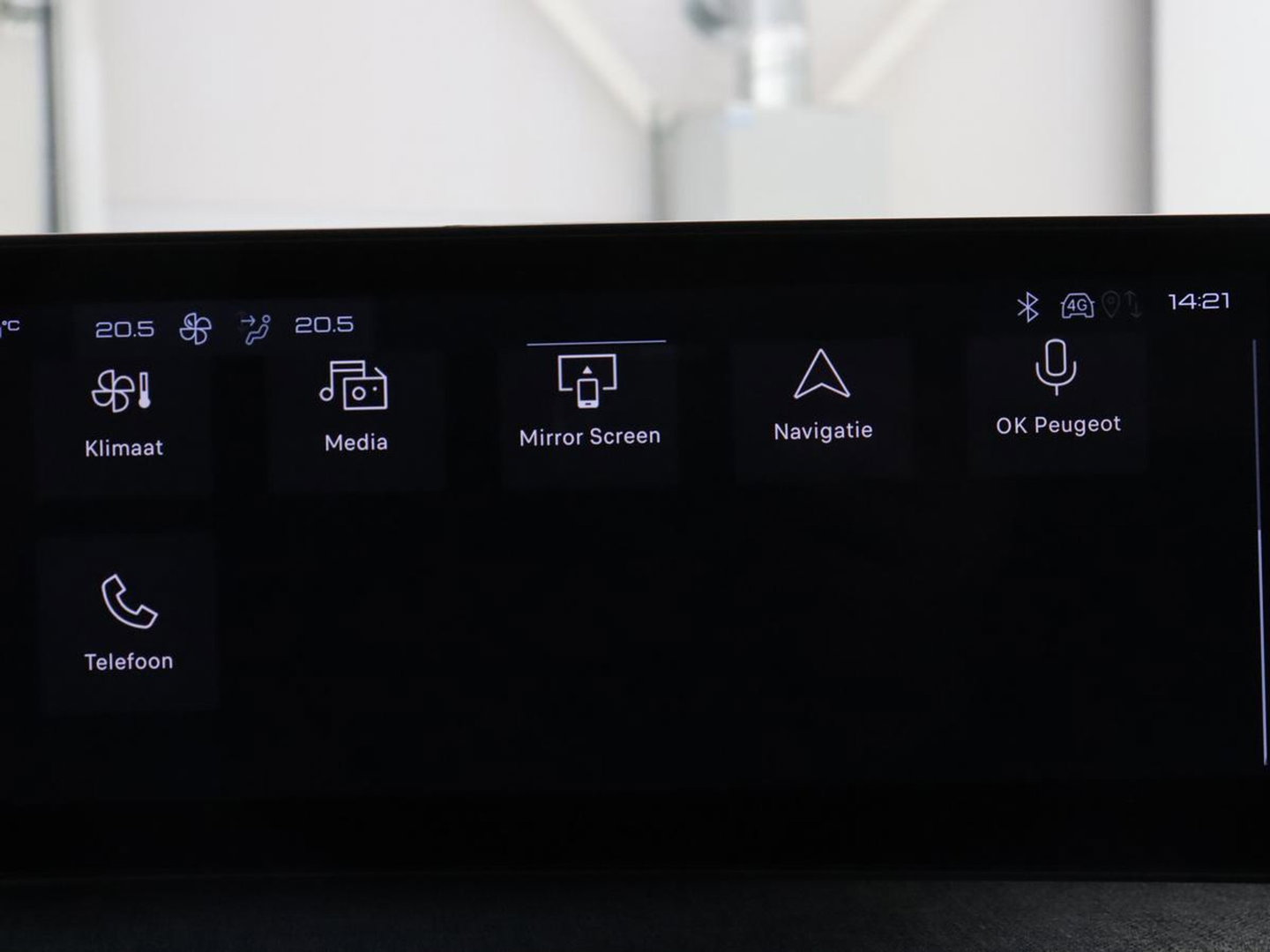 Peugeot E-3008 Allure Avantage 210 73 kWh | SOH % | Camera | Navigatie | LED | Apple Carplay |