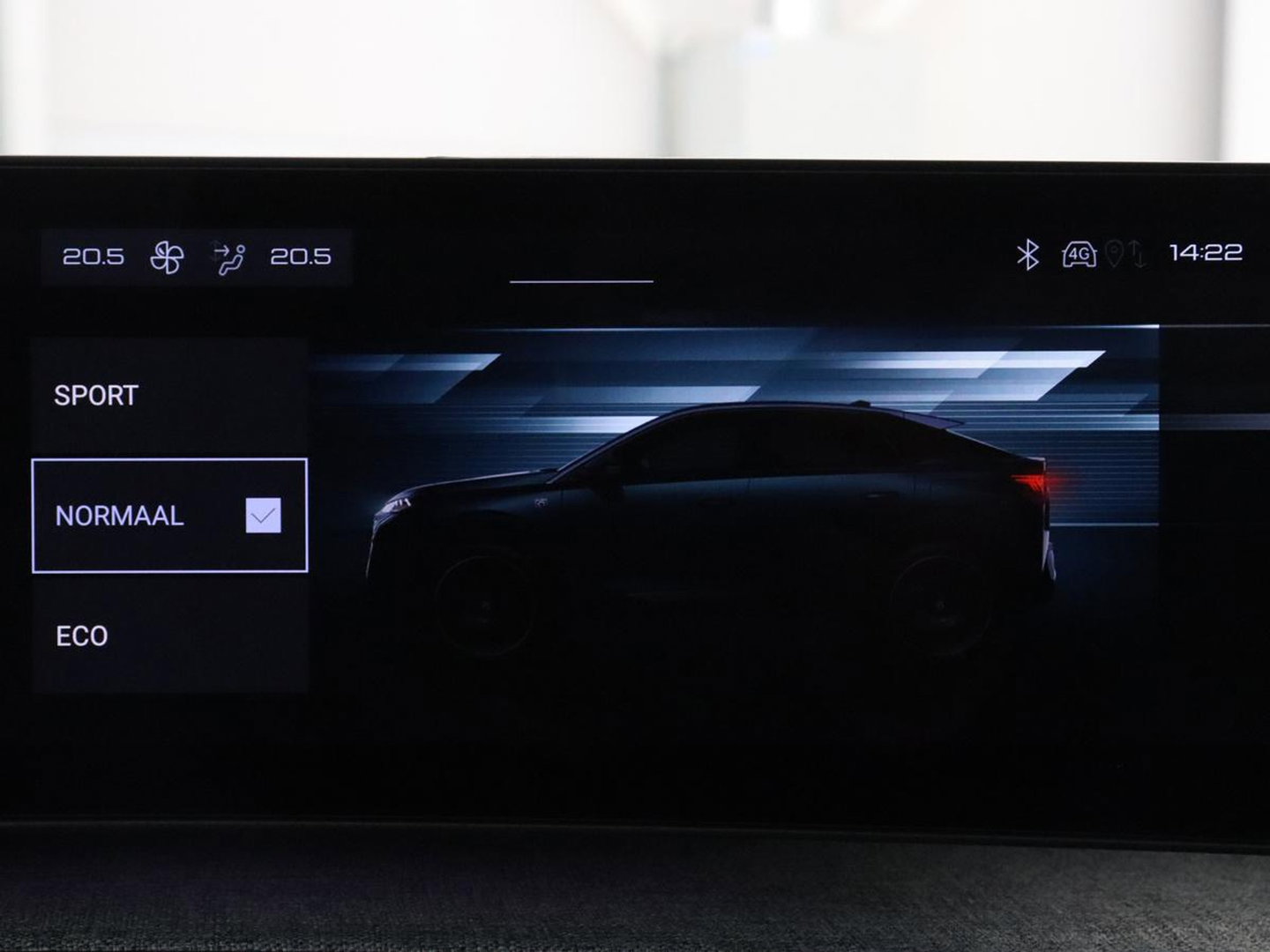 Peugeot E-3008 Allure Avantage 210 73 kWh | SOH % | Camera | Navigatie | LED | Apple Carplay |