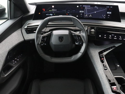 Peugeot E-3008 Allure Avantage 210 73 kWh | SOH % | Camera | Navigatie | LED | Apple Carplay |