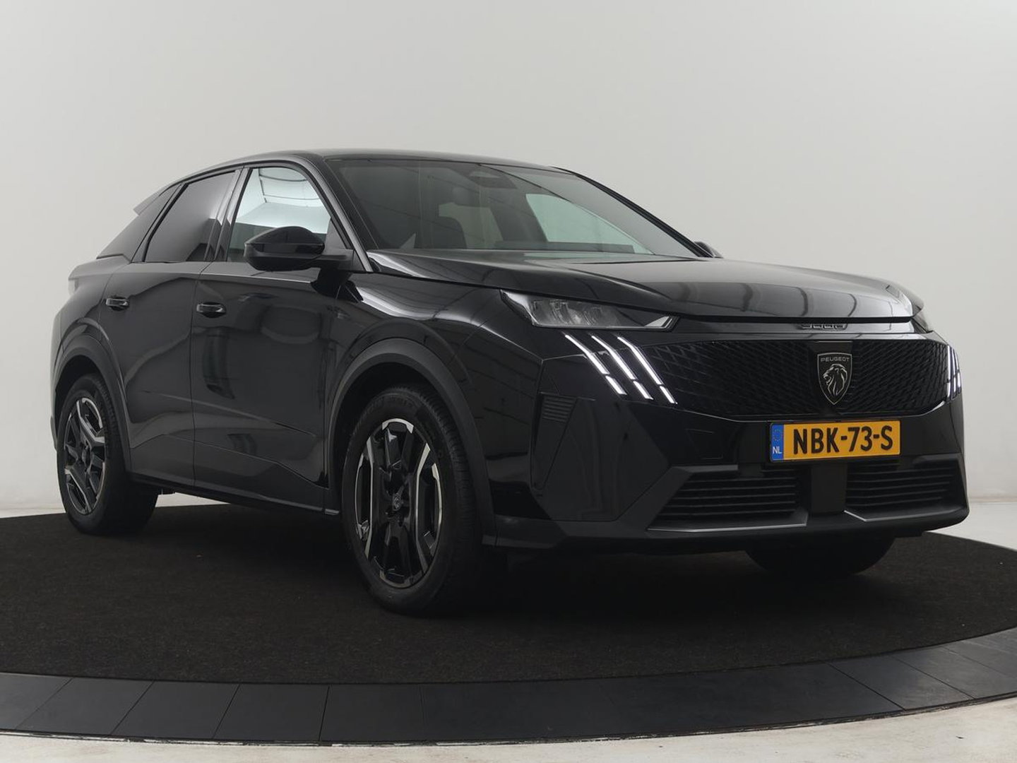 Peugeot E-3008 Allure Avantage 210 73 kWh | SOH % | Camera | Navigatie | LED | Apple Carplay |