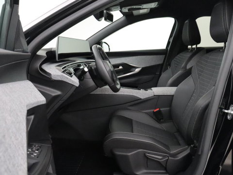 Peugeot E-3008 Allure Avantage 210 73 kWh | SOH % | Camera | Navigatie | LED | Apple Carplay |