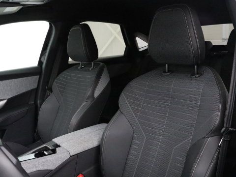 Peugeot E-3008 Allure Avantage 210 73 kWh | SOH % | Camera | Navigatie | LED | Apple Carplay |