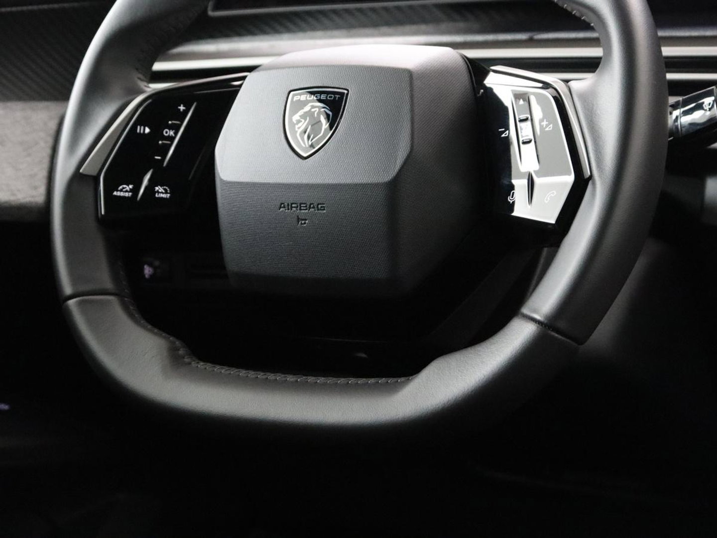 Peugeot E-3008 Allure Avantage 210 73 kWh | SOH % | Camera | Navigatie | LED | Apple Carplay |