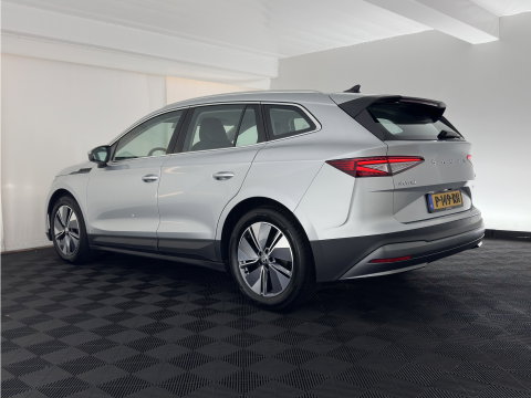 Škoda Enyaq iV 80 (INCL-BTW) *AUT | LEATHER-FABRIC | FULL-LED | DIGI-COCKPIT | CAMERA | KEYLESS | NAVI-FULLMAP | AMBIENTLIGHT | ECC | HEATED-COMFORTSEATS | DAB+ | PDC | CRUISE | CARPLAY | 17"ALU*