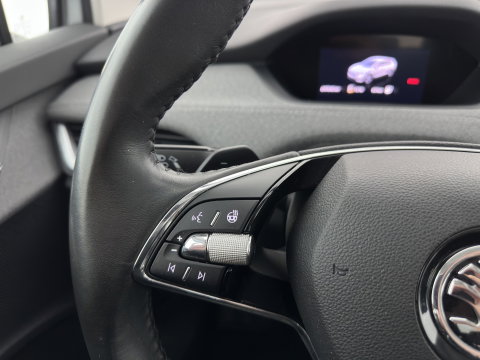 Škoda Enyaq iV 80 (INCL-BTW) *AUT | LEATHER-FABRIC | FULL-LED | DIGI-COCKPIT | CAMERA | KEYLESS | NAVI-FULLMAP | AMBIENTLIGHT | ECC | HEATED-COMFORTSEATS | DAB+ | PDC | CRUISE | CARPLAY | 17"ALU*