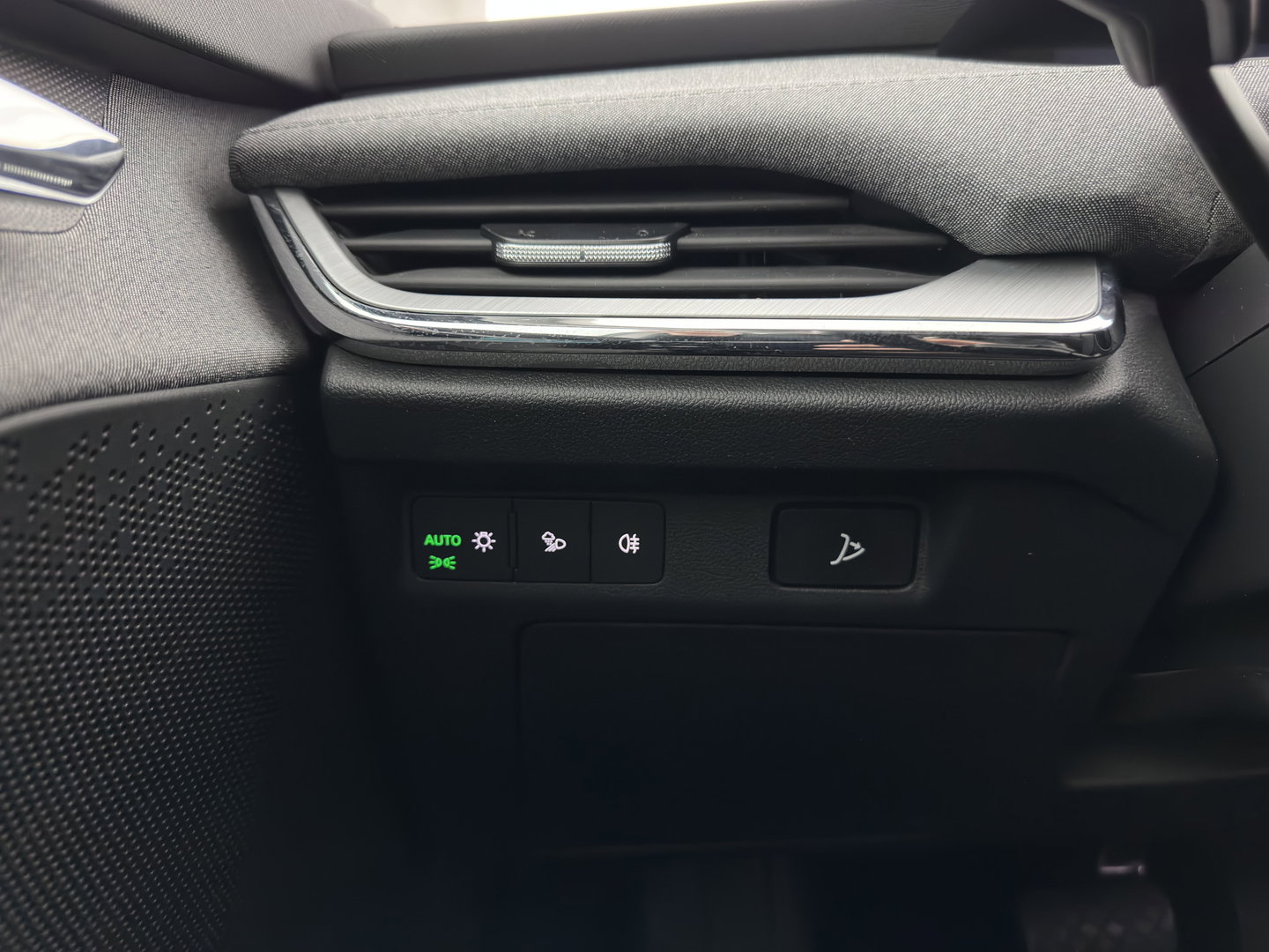 Škoda Enyaq iV 80 (INCL-BTW) *AUT | LEATHER-FABRIC | FULL-LED | DIGI-COCKPIT | CAMERA | KEYLESS | NAVI-FULLMAP | AMBIENTLIGHT | ECC | HEATED-COMFORTSEATS | DAB+ | PDC | CRUISE | CARPLAY | 17"ALU*