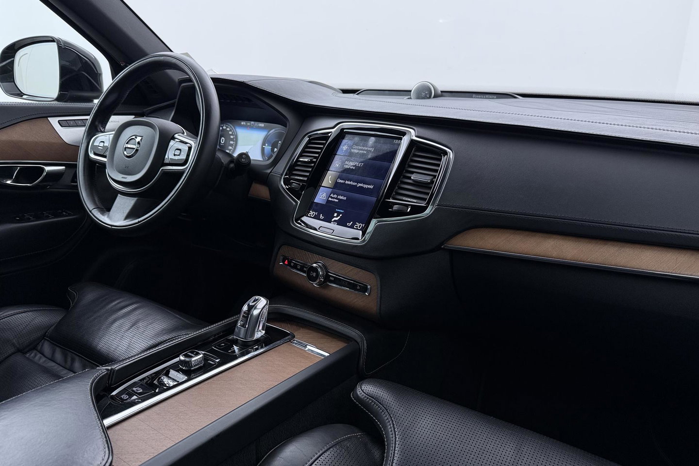 Volvo XC90 T8 Inscription | Bowers&Wilkins | Luchtvering | Panoramadak | 360° Camera | Head-Up | BLIS | Stoelventilatie