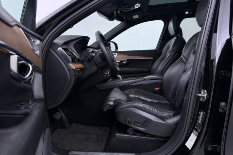 Volvo XC90 T8 Inscription | Bowers&Wilkins | Luchtvering | Panoramadak | 360° Camera | Head-Up | BLIS | Stoelventilatie