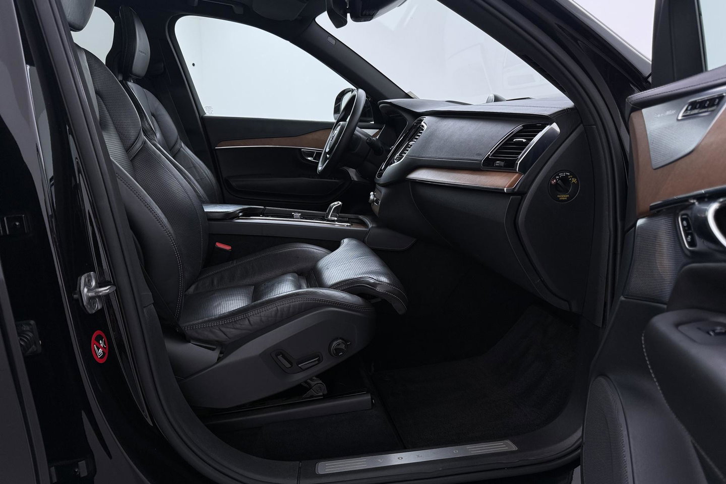 Volvo XC90 T8 Inscription | Bowers&Wilkins | Luchtvering | Panoramadak | 360° Camera | Head-Up | BLIS | Stoelventilatie