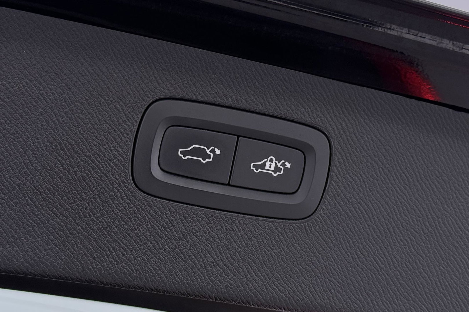 Volvo XC90 T8 Inscription | Bowers&Wilkins | Luchtvering | Panoramadak | 360° Camera | Head-Up | BLIS | Stoelventilatie