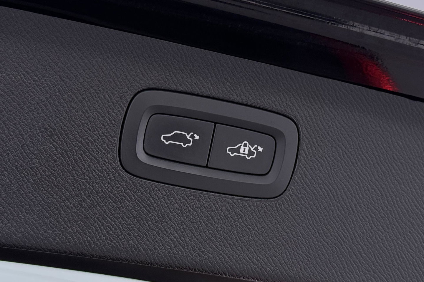 Volvo XC90 T8 Inscription | Bowers&Wilkins | Luchtvering | Panoramadak | 360° Camera | Head-Up | BLIS | Stoelventilatie