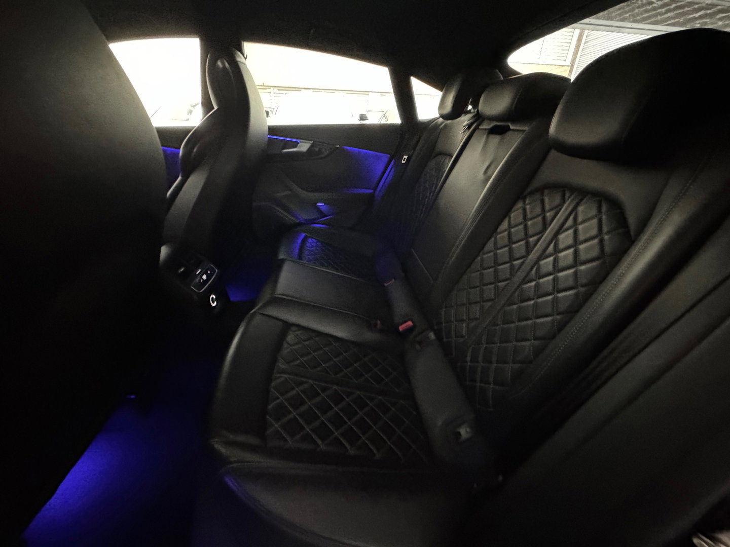 Audi A5 Sportback 40 TFSI S Line Massage|Stoelverwarming|Keyless|Cruise