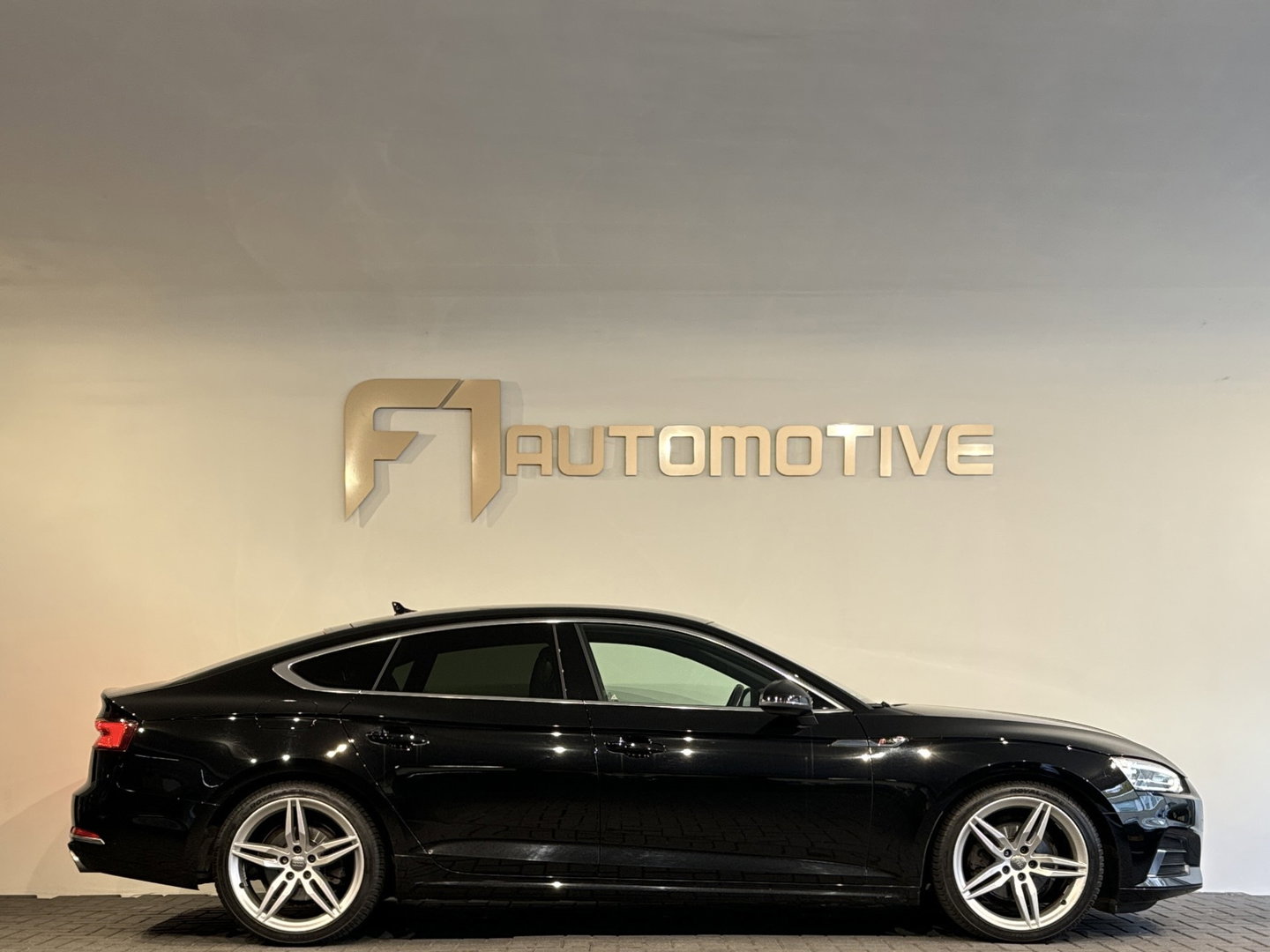 Audi A5 Sportback 40 TFSI 2 x S Line Massage|Stoelverwarming|Keyless|Cruise