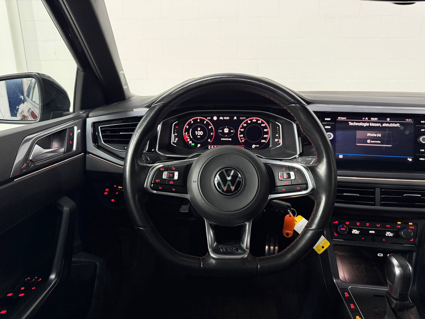 Volkswagen Polo 2.0 TSI GTI*Bomvol*Pano*Stoelverwarming*Blindspot*