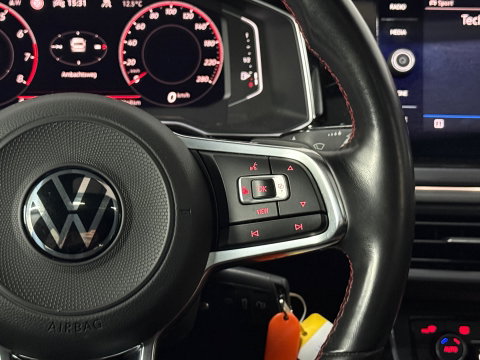 Volkswagen Polo 2.0 TSI GTI*Bomvol*Pano*Stoelverwarming*Blindspot*