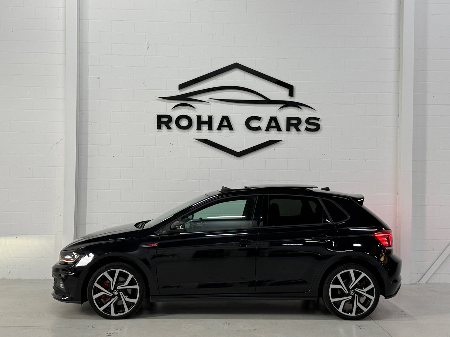Volkswagen Polo 2.0 TSI GTI*Bomvol*Pano*Stoelverwarming*Blindspot*