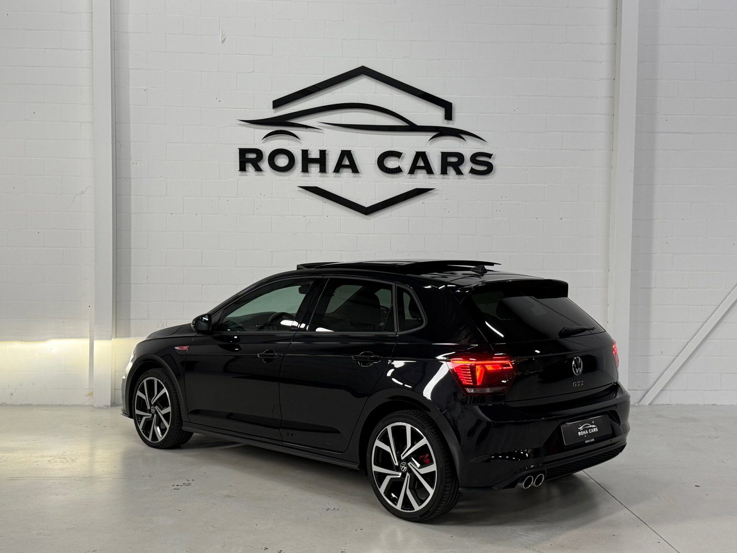 Volkswagen Polo 2.0 TSI GTI*Bomvol*Pano*Stoelverwarming*Blindspot*