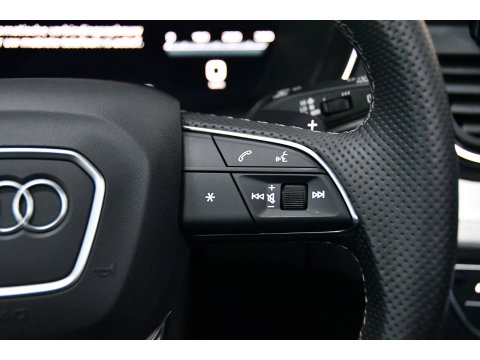 Audi Q5 Competition 45TFSI 3X S-Line Pano Matrix camera Blindspot