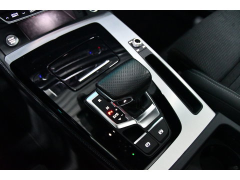 Audi Q5 Competition 45TFSI 3X S-Line Pano Matrix camera Blindspot