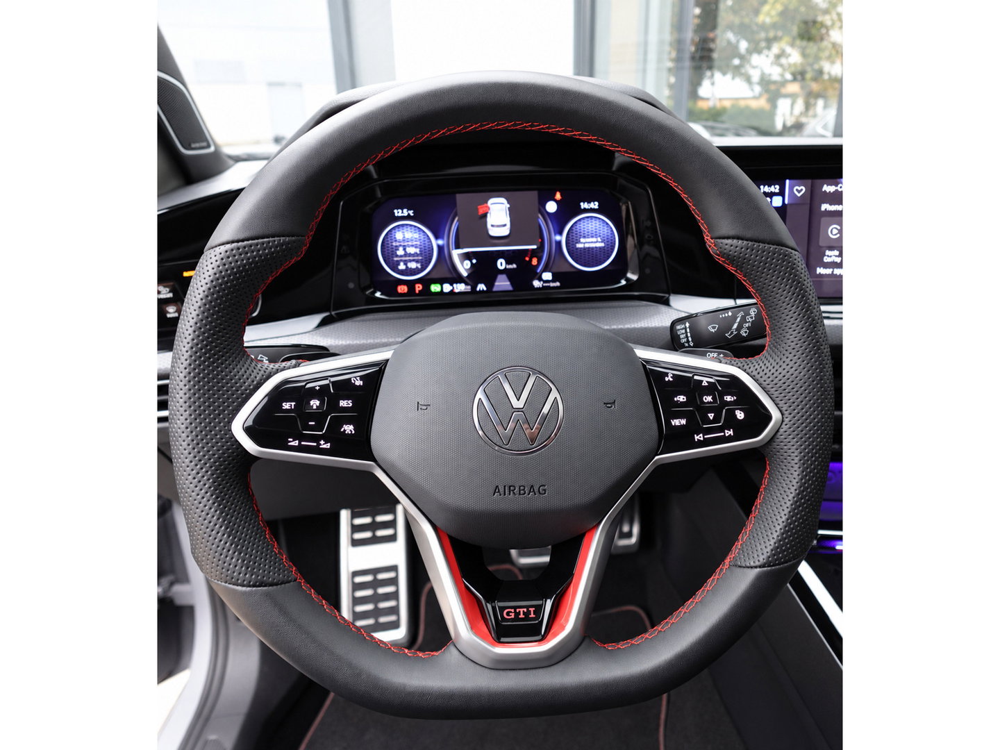 Volkswagen Golf 2.0 TSI GTI PANO HARMAN HUD VOL