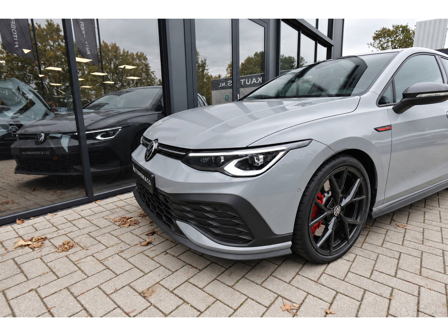 Volkswagen Golf 2.0 TSI GTI PANO HARMAN HUD VOL